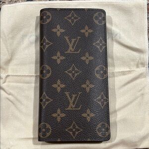 Louis Vuitton Brown and Tan Monogram Clutch